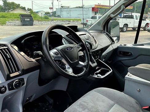 Used 2018 Ford Transit 250 130 Low Roof image 13