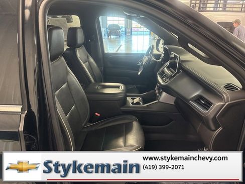 Used 2021 GMC Yukon XL SLT image 42