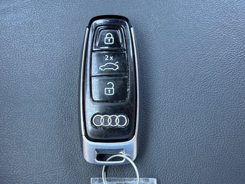 Used 2022 Audi Q7 2.0T Premium w/ Convenience Package AWD/4WD image 28