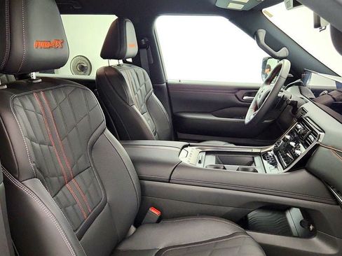 Used 2025 Nissan Armada PRO-4X AWD/4WD image 27