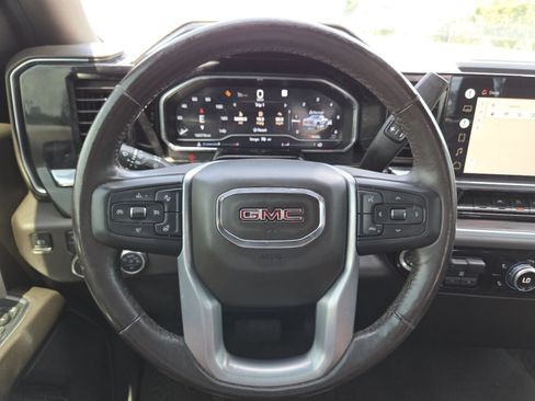 Used 2022 GMC Sierra 1500 SLT w/ X31 Off-Road Package AWD/4WD image 27