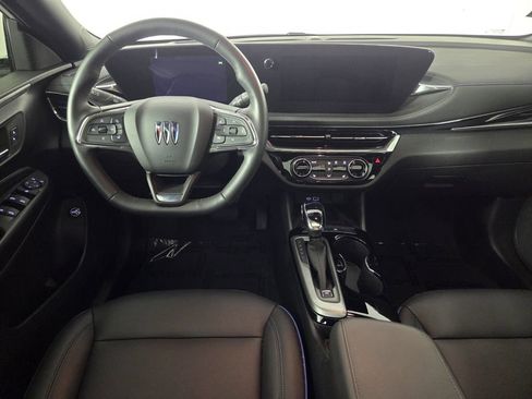 Used 2025 Buick Envista Sport Touring w/ Convenience I Package FWD image 27