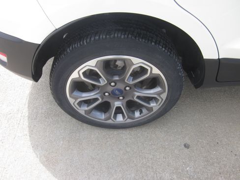 Used 2021 Ford EcoSport Titanium FWD image 7
