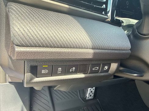 New 2026 Toyota Camry SE FWD image 28