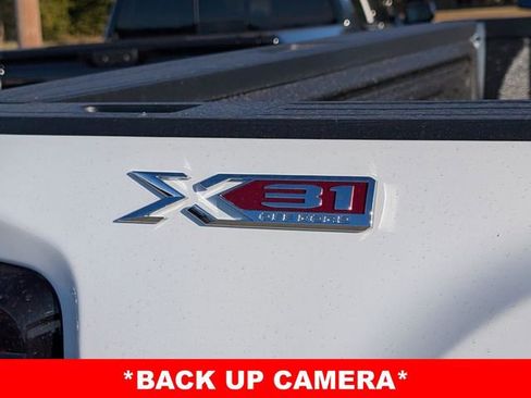 New 2026 GMC Sierra 2500 SLT w/ SLT Premium Package image 10