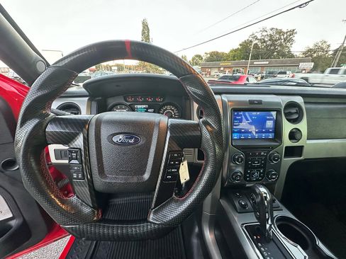 Used 2013 Ford F150 Raptor w/ SVT Exterior Graphics Pkg image 31