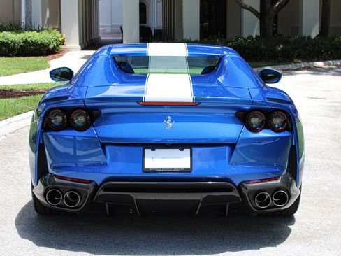 Certified 2022 Ferrari 812 GTS RWD image 9