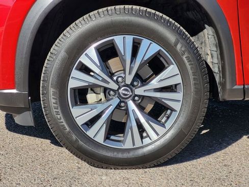 Certified 2022 Nissan Rogue SV image 7