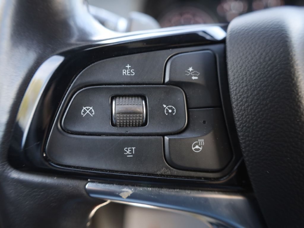Used 2022 Buick Enclave Essence AWD/4WD image 42