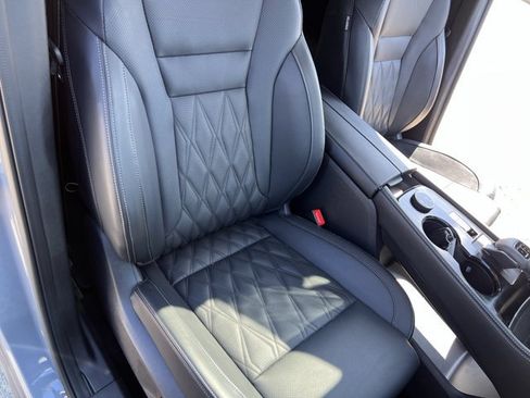 Used 2023 Nissan Rogue Platinum w/ Platinum Premium Package AWD/4WD image 28