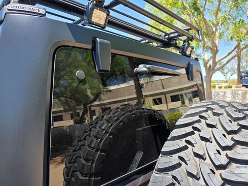 Used 2014 Jeep Wrangler Unlimited Rubicon w/ Connectivity Group AWD/4WD image 29