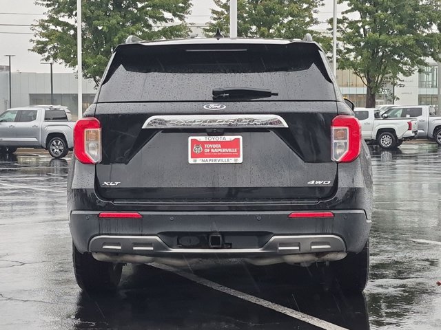 Used 2021 Ford Explorer XLT w/ Equipment Group 202A AWD/4WD image 7