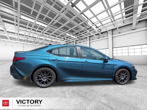 Used 2025 Toyota Camry XSE FWD image 2