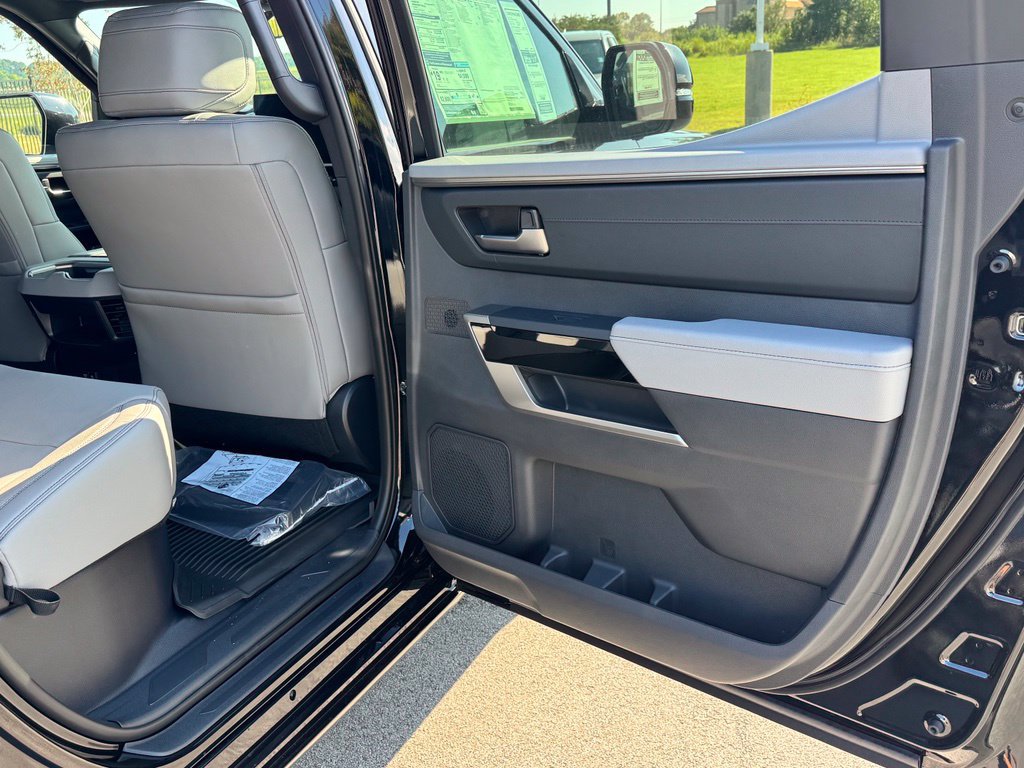 New 2026 Toyota Tundra Limited w/ TRD Off-Road Package AWD/4WD image 27
