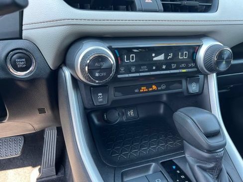Used 2025 Toyota RAV4 XLE AWD/4WD image 26
