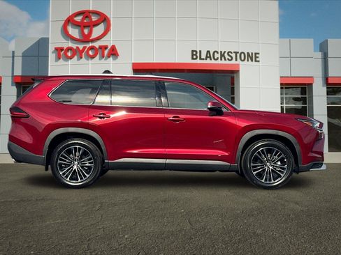 Certified 2026 Toyota Grand Highlander AWD Hybrid image 2