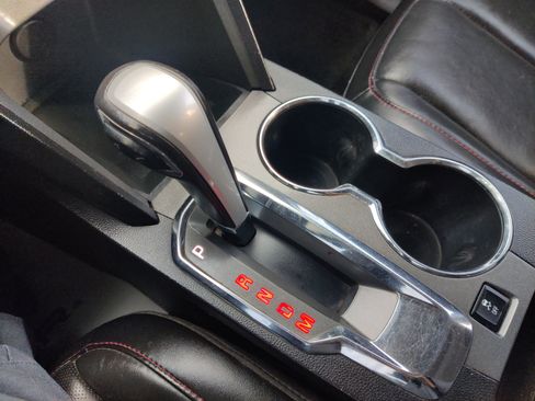 Used 2013 GMC Terrain SLT w/ Cargo Package image 21