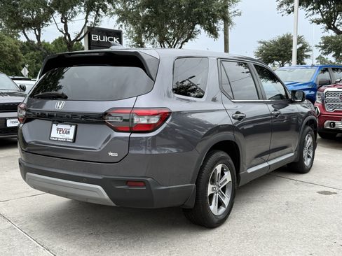 Used 2023 Honda Pilot EX-L image 5