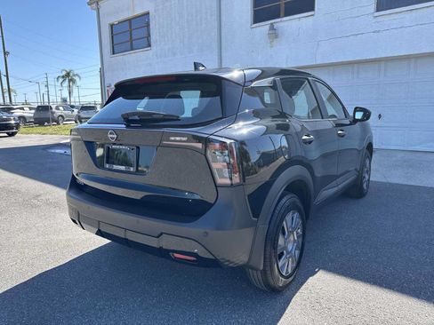 Used 2025 Nissan Kicks S FWD image 6