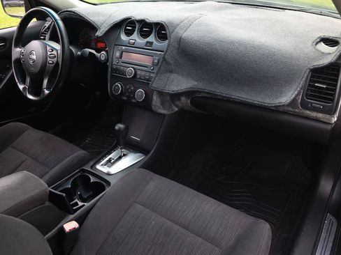 Used 2011 Nissan Altima 2.5 S w/ Special Edition Pkg FWD image 18