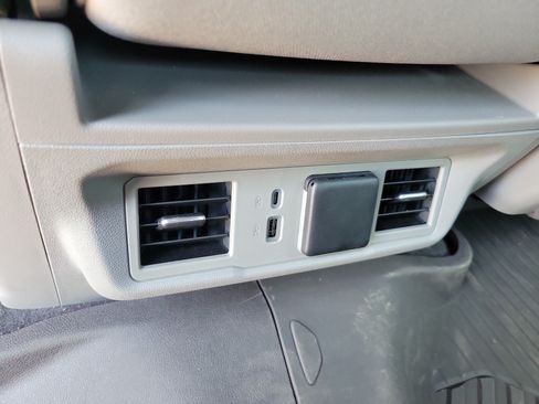 Used 2024 Chevrolet Silverado 1500 LT AWD/4WD image 13