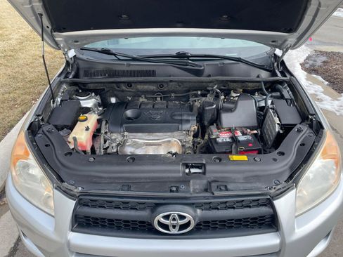 Used 2012 Toyota RAV4 4WD image 7
