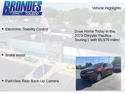 Used 2023 Chrysler Pacifica Touring-L FWD image 11