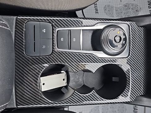 Used 2021 Ford Escape SE w/ Cold Weather Package image 30