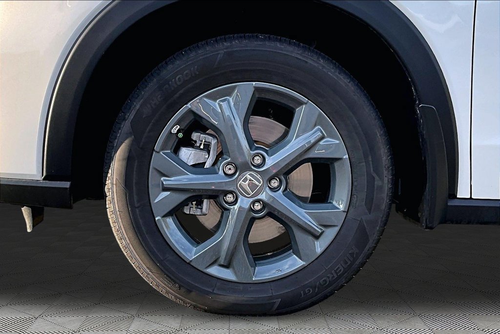 Certified 2026 Honda HR-V LX image 21