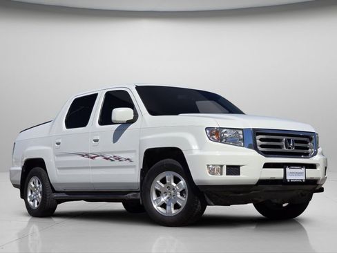 Used 2013 Honda Ridgeline RTS image 2