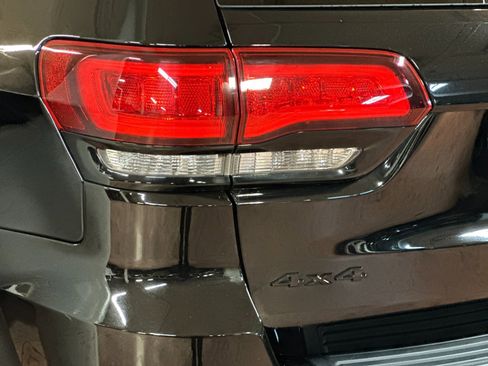 Used 2021 Jeep Grand Cherokee Laredo X image 26