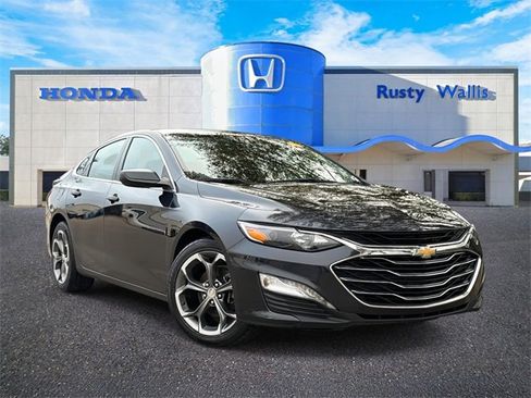 Used 2023 Chevrolet Malibu LT image 1