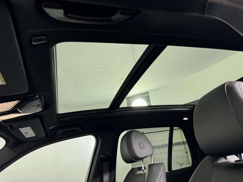 Used 2022 BMW X5 xDrive40i w/ Premium Package AWD/4WD image 32