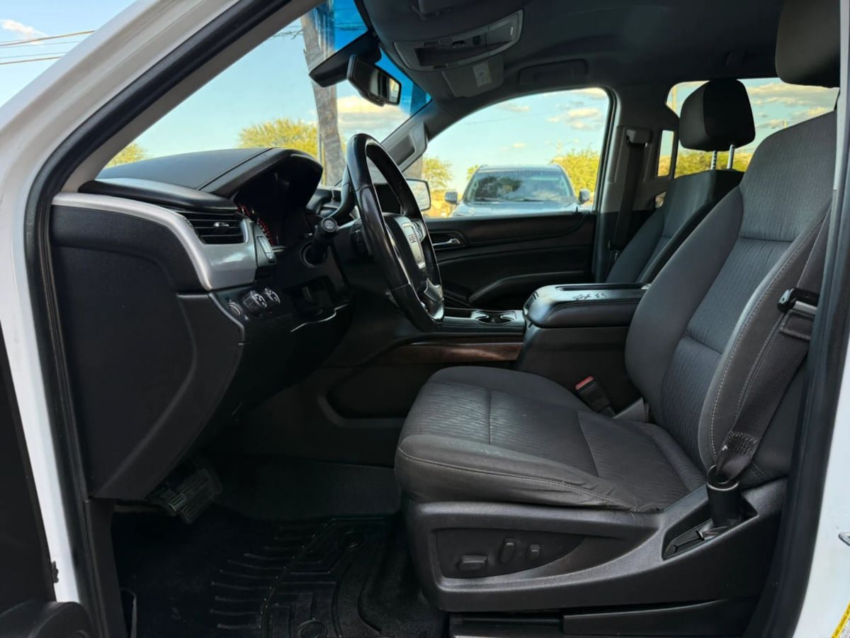 Used 2016 GMC Yukon SLE w/ Convenience Package AWD/4WD image 40