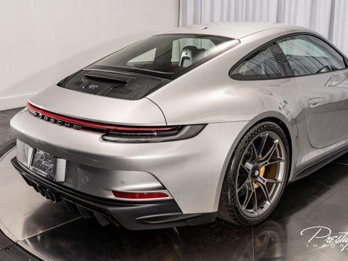 Used 2022 Porsche 911 GT3 image 18