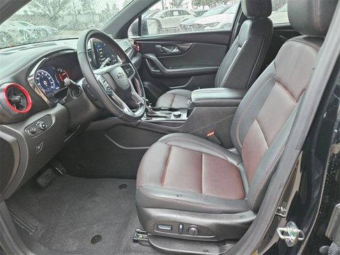Used 2025 Chevrolet Blazer RS image 11