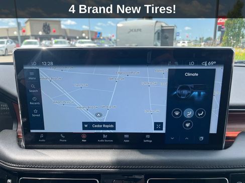 Used 2022 Lincoln Nautilus Reserve w/ Equipment Group 201A AWD/4WD image 27