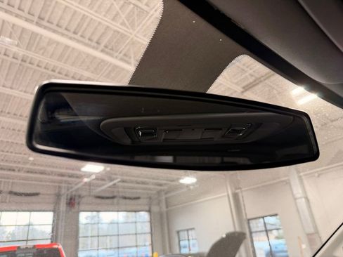 Used 2020 GMC Sierra 2500 SLE image 46