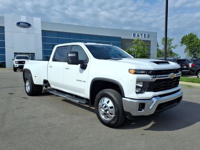 Used 2025 Chevrolet Silverado 3500 LT w/ Safety Package