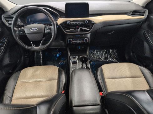 Used 2022 Ford Escape Titanium w/ Titanium Elite Package AWD/4WD image 6
