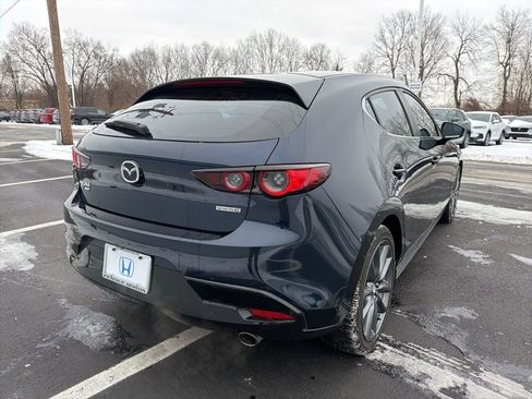 Used 2019 MAZDA MAZDA3 Base image 4
