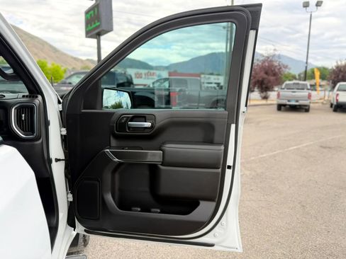 Used 2021 GMC Sierra 1500 AT4 AWD/4WD image 12