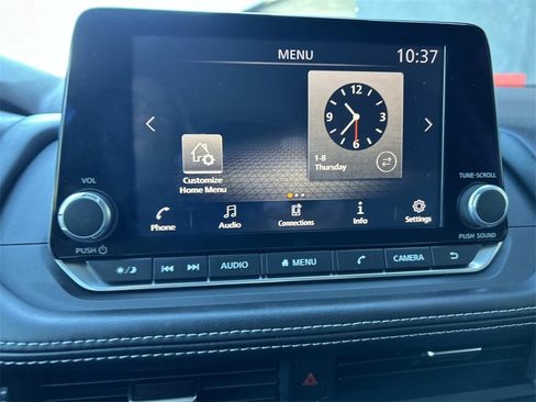 Used 2021 Nissan Rogue S image 31