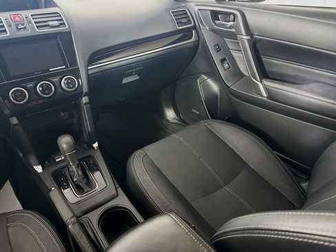 Used 2018 Subaru Forester 2.5i Touring AWD/4WD image 28