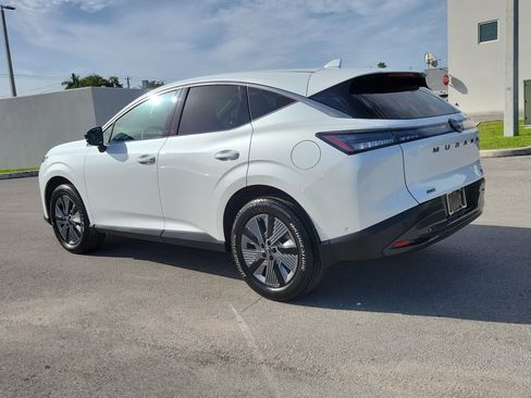 Used 2025 Nissan Murano SL AWD/4WD image 7