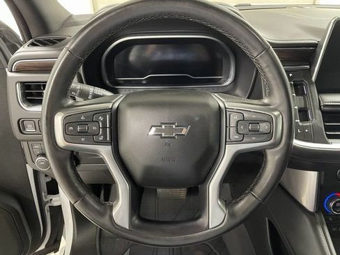 Used 2023 Chevrolet Tahoe Z71 w/ Luxury Package AWD/4WD image 17