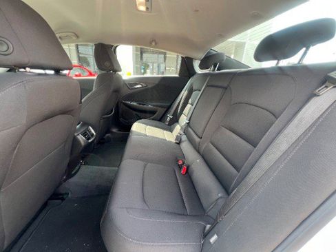 Used 2023 Chevrolet Malibu LT FWD image 18