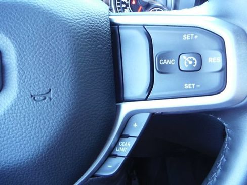Used 2023 RAM 1500 Big Horn AWD/4WD image 54