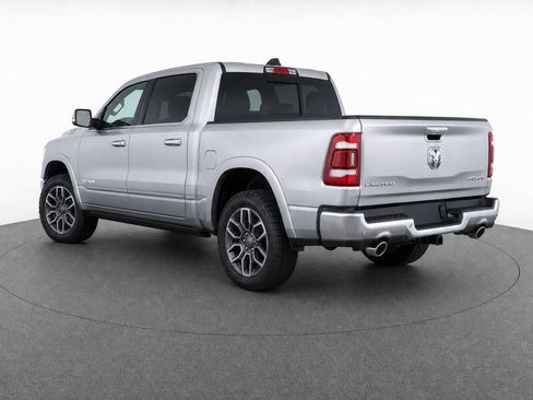Used 2022 RAM 1500 Limited AWD/4WD image 3