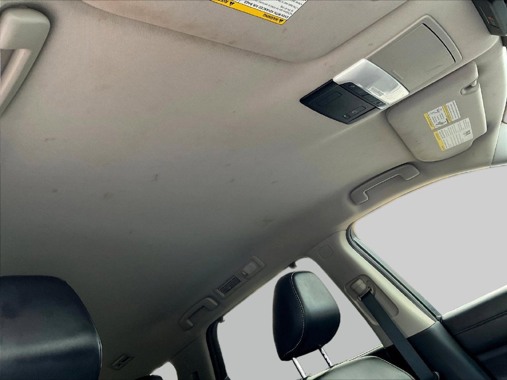 Used 2023 Nissan Pathfinder SL w/ Lighting Package (N92) FWD image 30